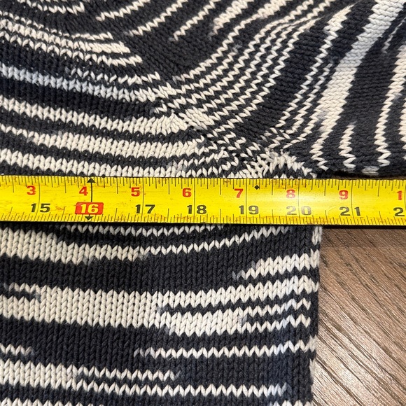 Lucky Brand Monochrome Cowl Neck Sweater - Picture 7 of 8